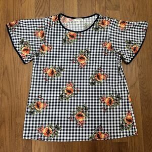 Faith and Joy Top Women’s X Large floral Checkered Bell Sleeve Scoopneck Stretch